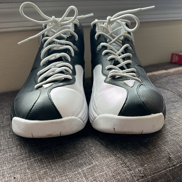 Jordan Jumpman Sneakers - Picture 7 of 10